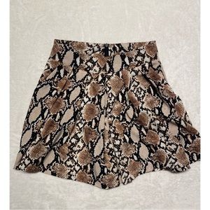 Snake Skin Print Flowy Shorts S